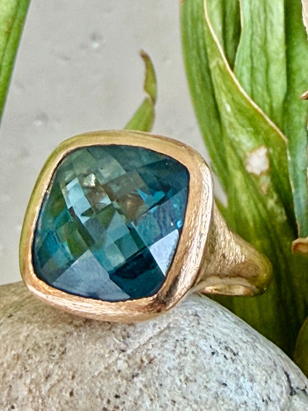 Dominique Cohen, 18 karat gold, and London blue topaz ring